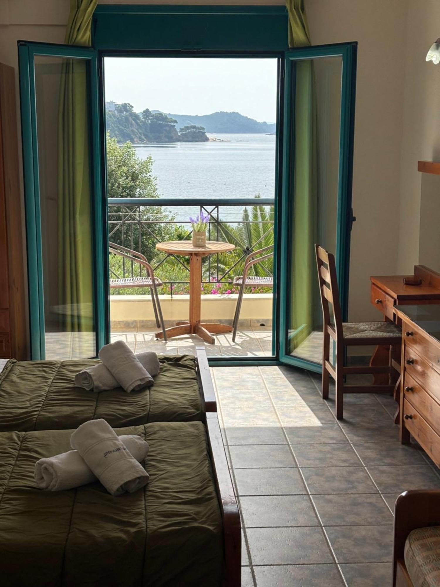 Angeliki Beach Hotel Мегали Амос Екстериор снимка