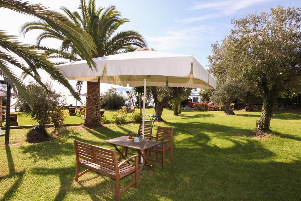Angeliki Beach Hotel Мегали Амос Екстериор снимка