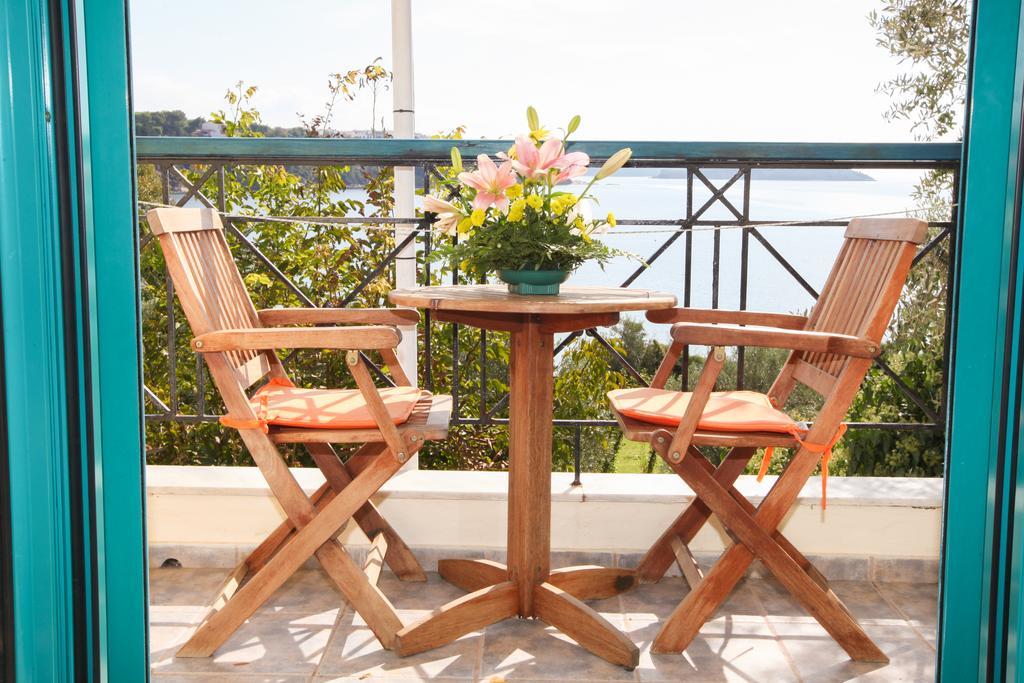 Angeliki Beach Hotel Мегали Амос Екстериор снимка